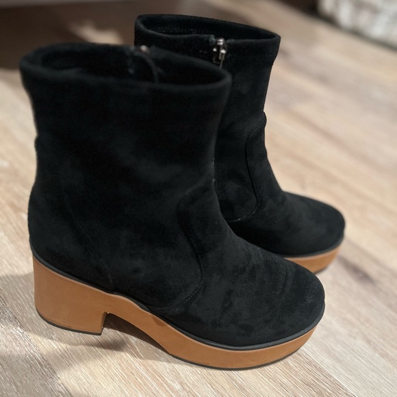 Antelope Women's Idella Suede Wedge Boots Sz 9 - Picture 2 of 2